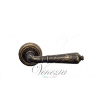 Дверная ручка Venezia "VIGNOLE" D1 (античная бронза)
